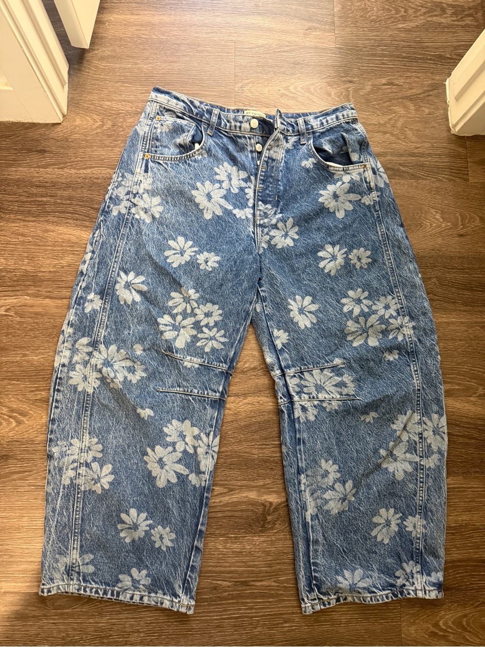 Free People We The Free Flower Good Luck Mid Rise Barrel Jeans - Picture 3 of 4